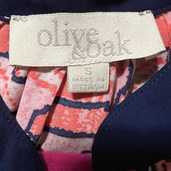 Olive & Oak sleeveless blouse size S - Picture 5 of 5